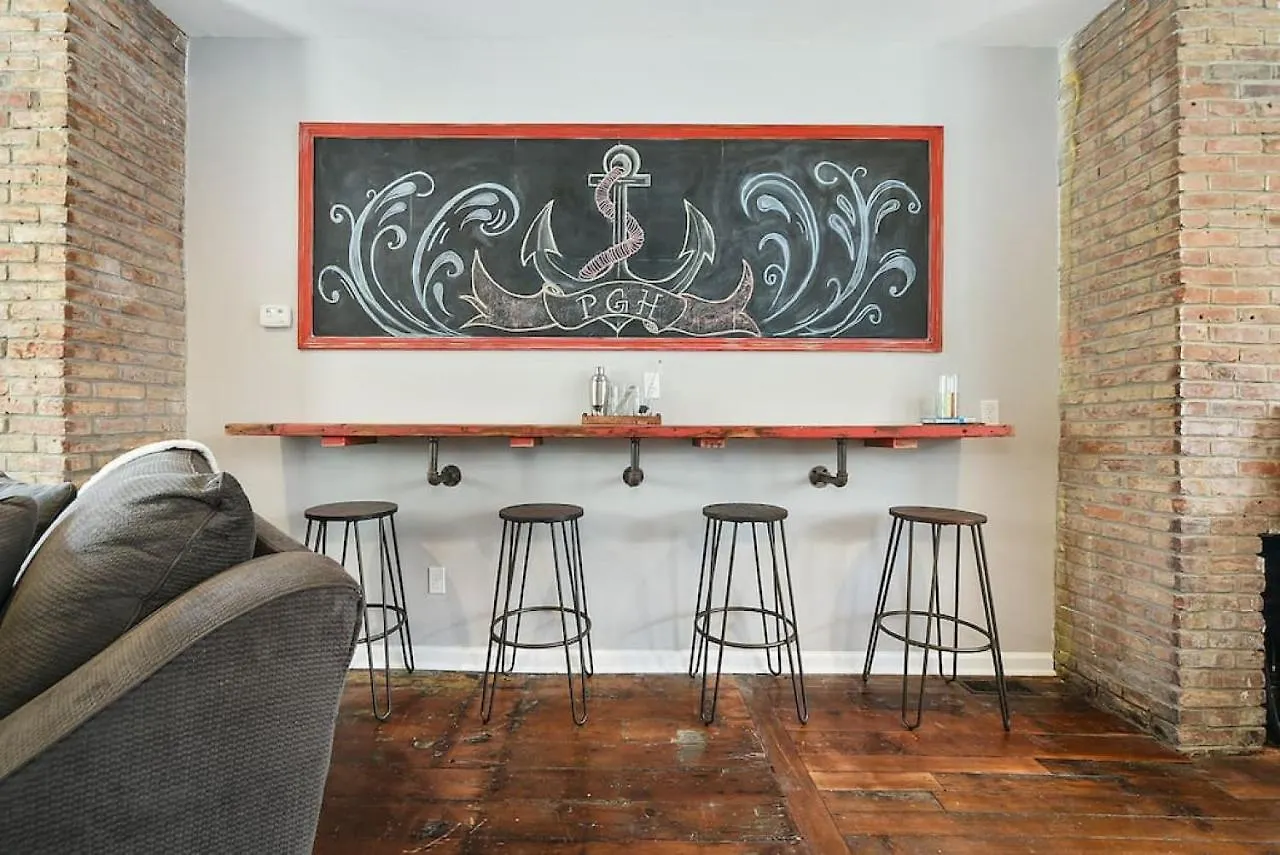 Holiday home Boat House - Beautiful Custom Space, Two King Beds Pittsburgh
