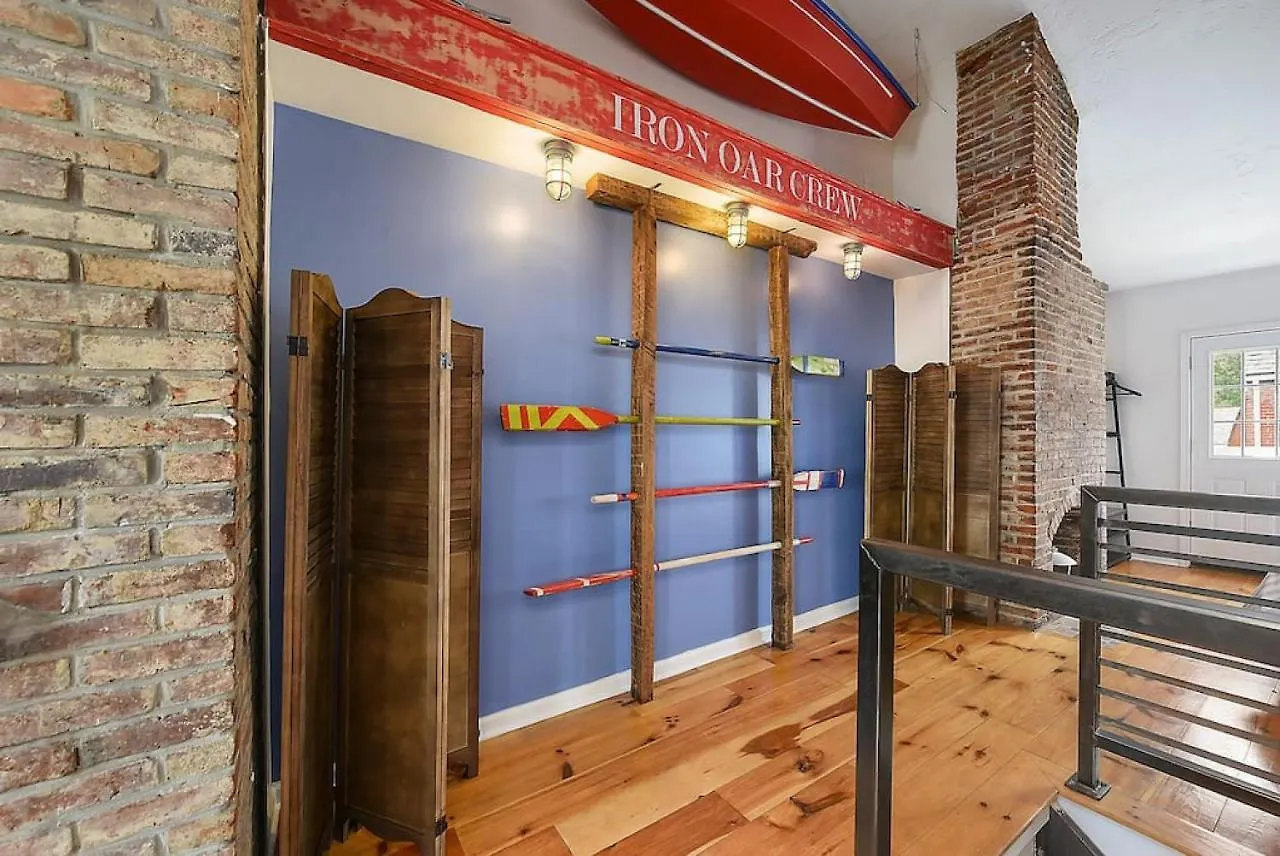Boat House - Beautiful Custom Space, Two King Beds Pittsburgh 0*,  États-Unis