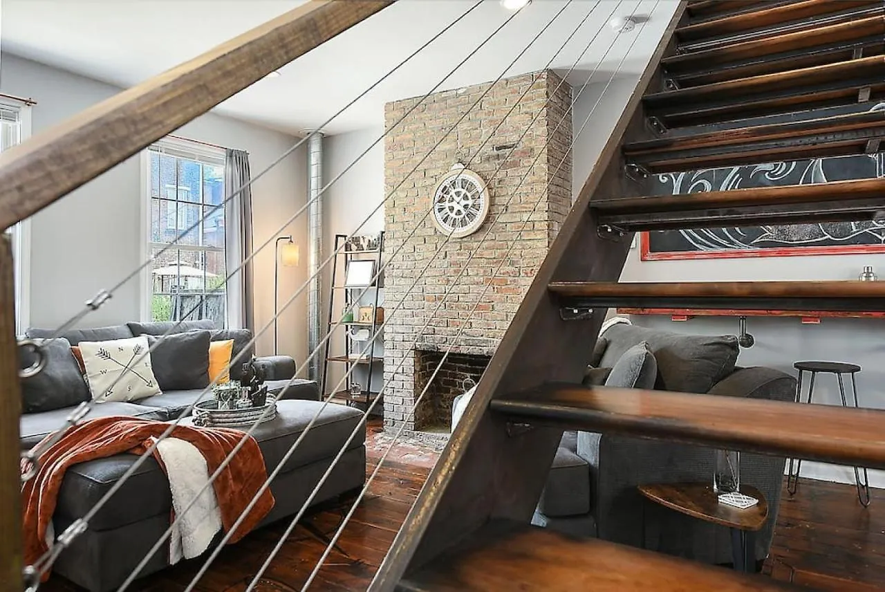 Boat House - Beautiful Custom Space, Two King Beds Pittsburgh Holiday home